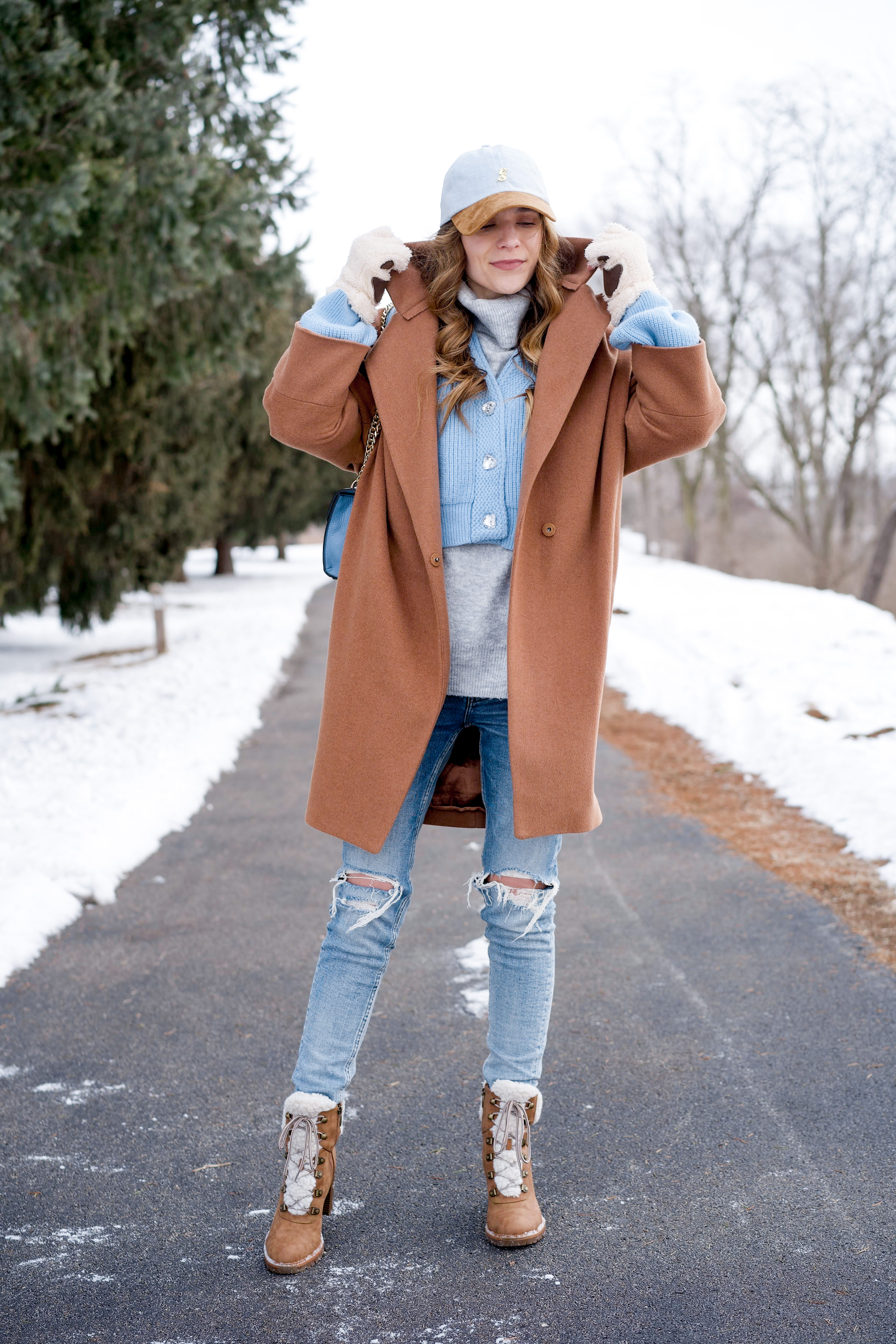 Woman's oversized cocoon coat